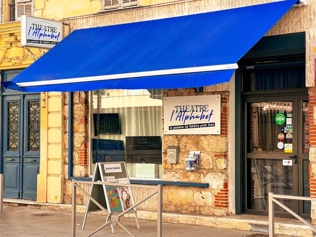 Façade du Théâtre l’Alphabet, rue Delille à Nice